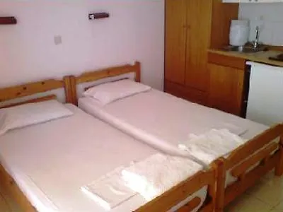 Apartment House Stella - & Kalamítsion